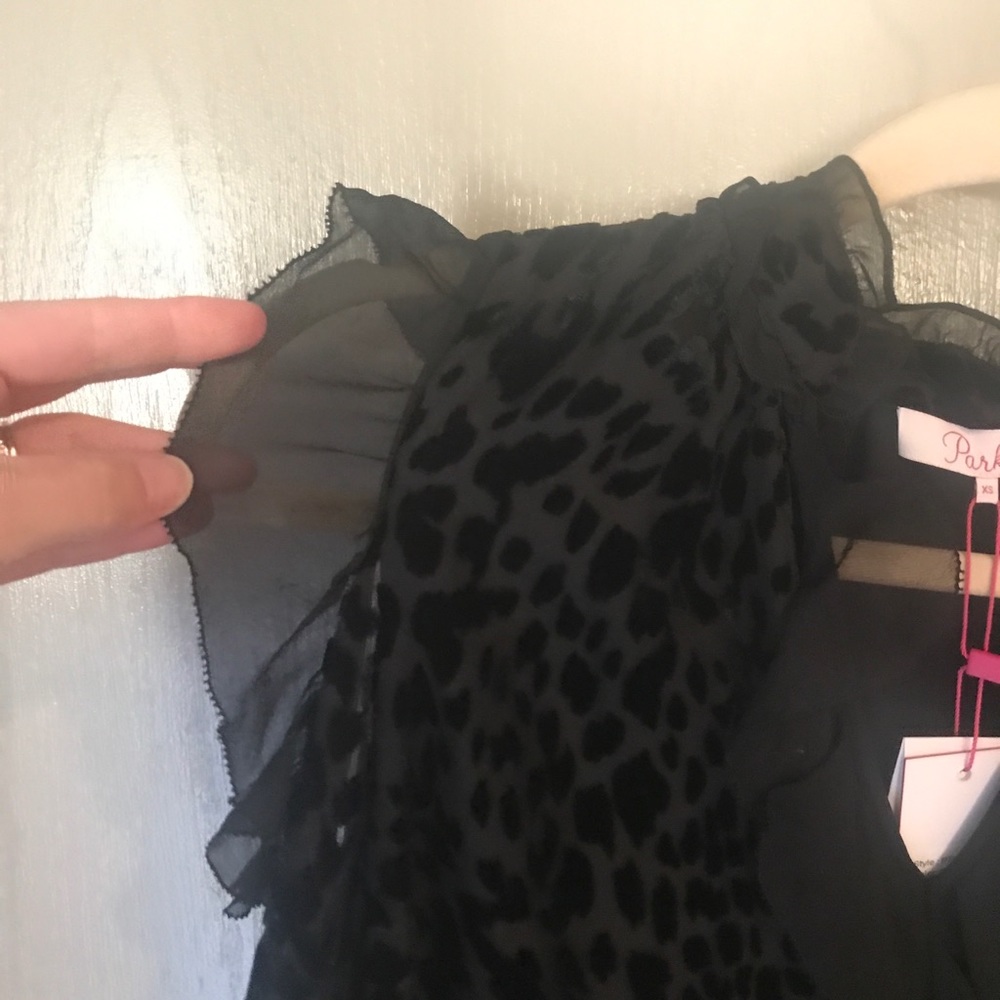 NWT PARKER cold shoulder velvet holiday top! - Picture 5 of 8
